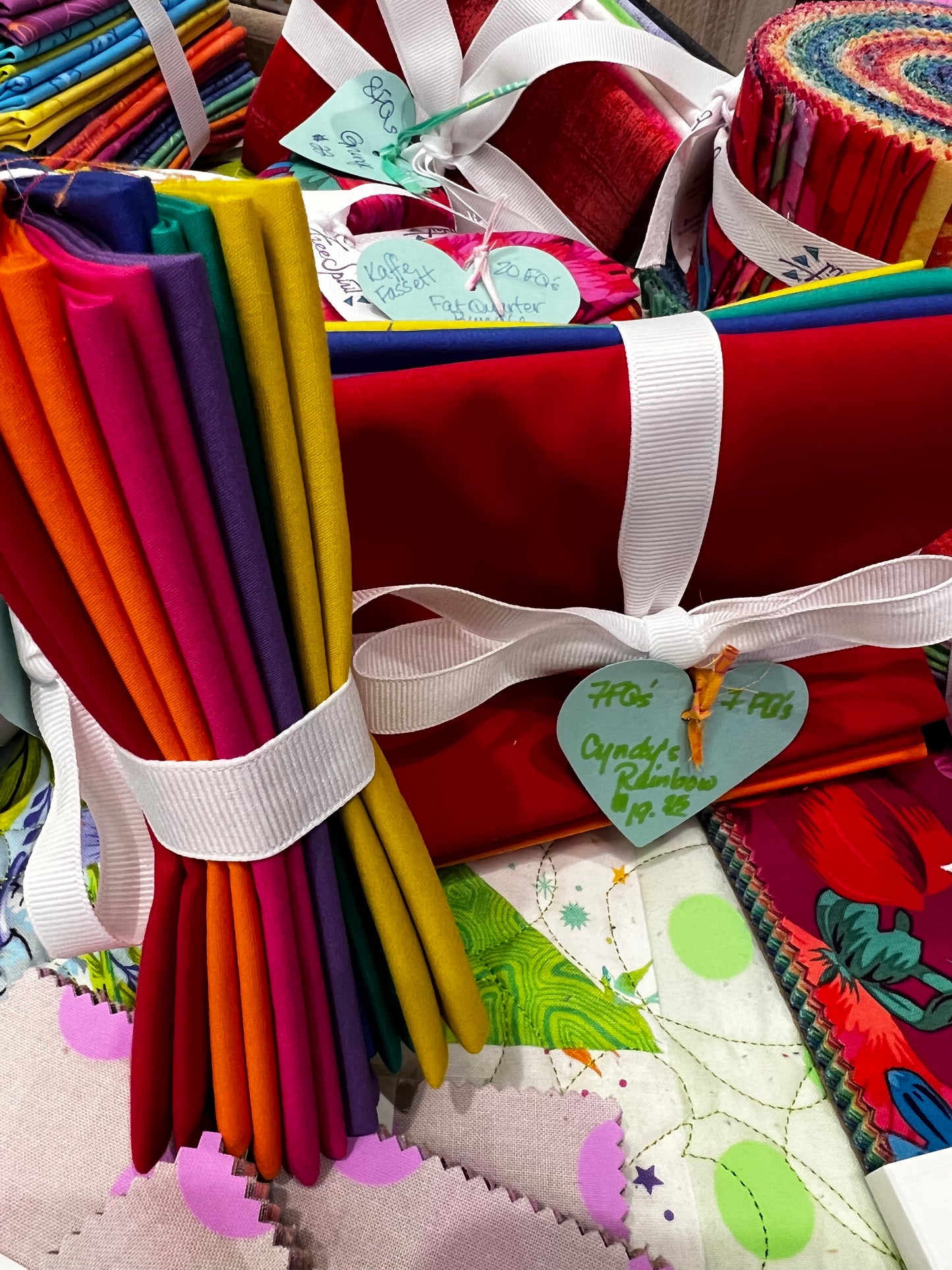 Cyndy's Rainbow Fat Quarter Bundle